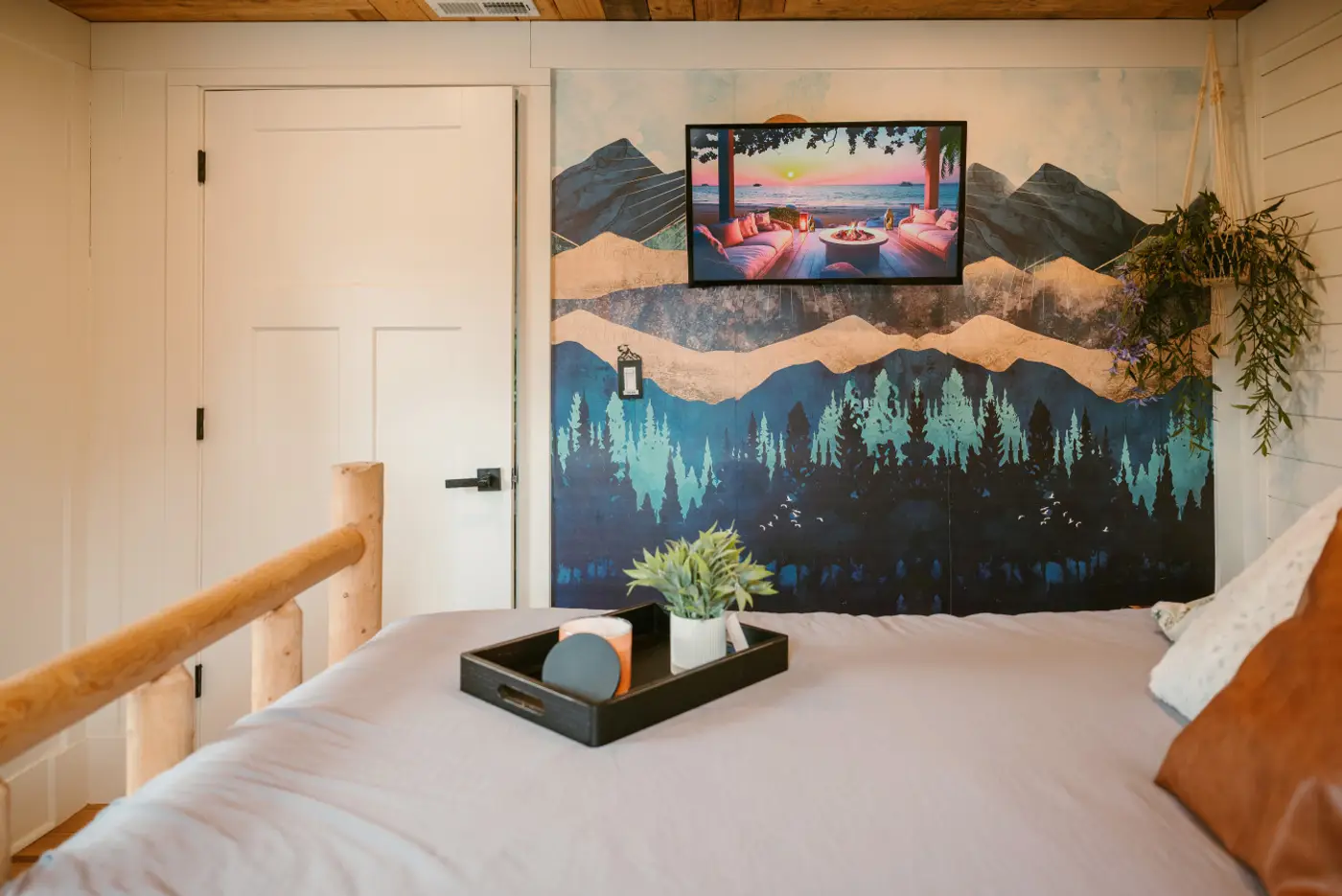 Photo 23 of Cowboy Bunkhouse — Hot Tub by the Lake