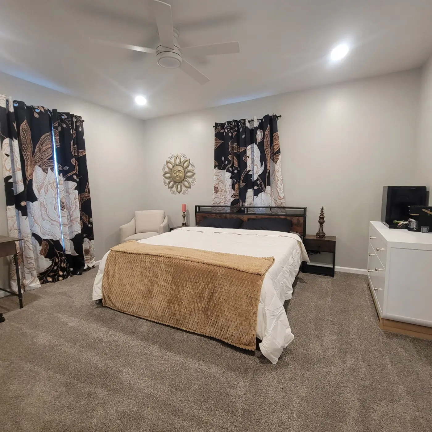 Photo 12 of Luxury Downtown Indy — Brand New, Sleeps 12