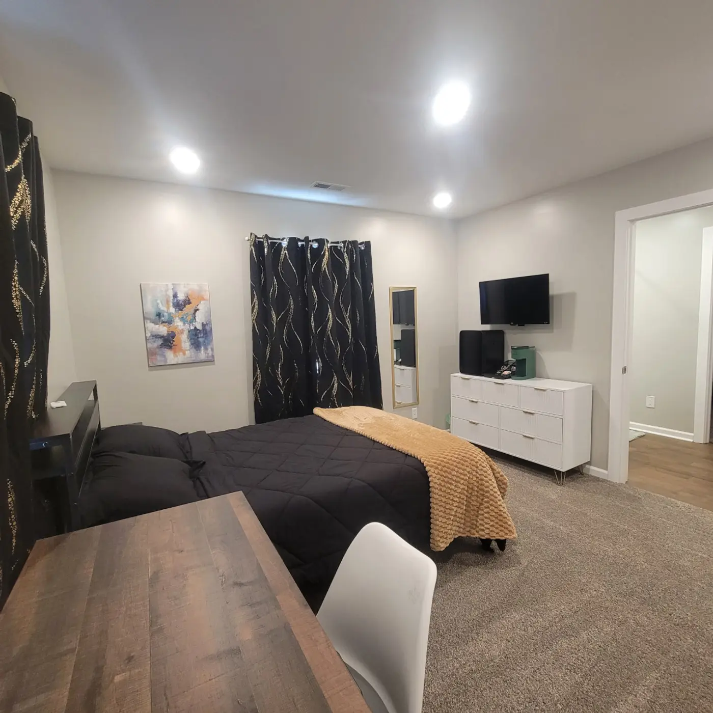 Photo 31 of Luxury Downtown Indy — Brand New, Sleeps 12