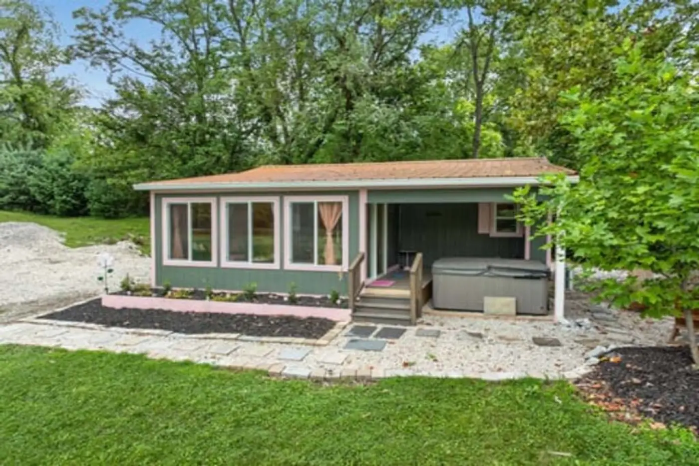 Photo 10 of Pink Saddle — Tiny Cabin with Hot Tub & Lake Views